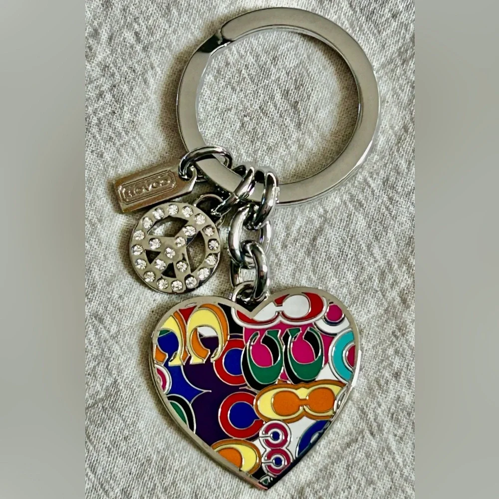 COACH 3D Poppy Heart Pavé Crystal Peace Bag Charm/Key Ring
